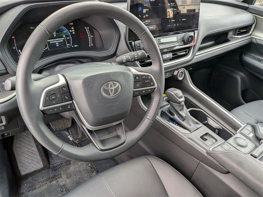 Thumbnail: 2025 Toyota Grand Highlander - 15