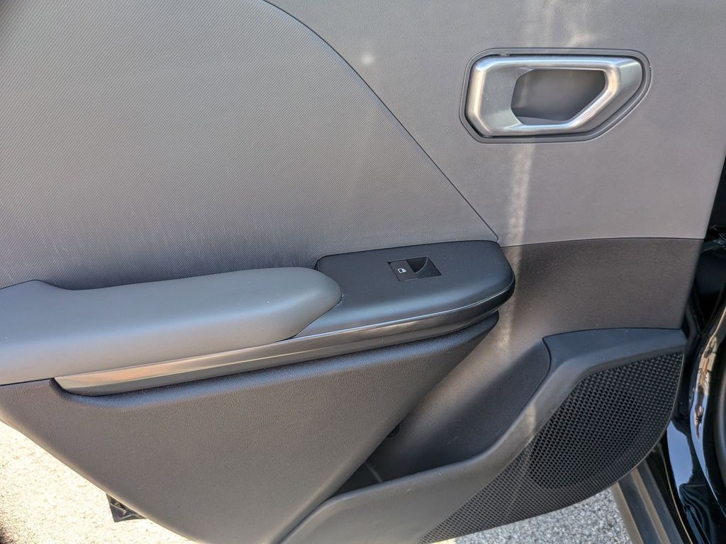 Thumbnail: 2025 Kia K4 - 25