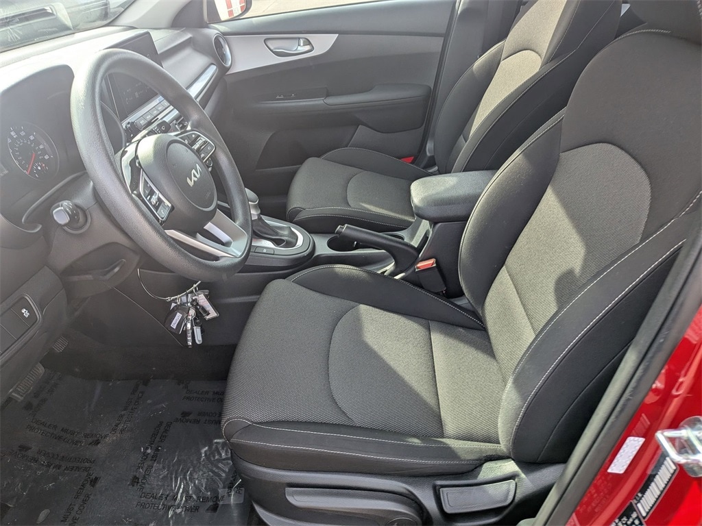 Thumbnail: 2024 Kia Forte - 22