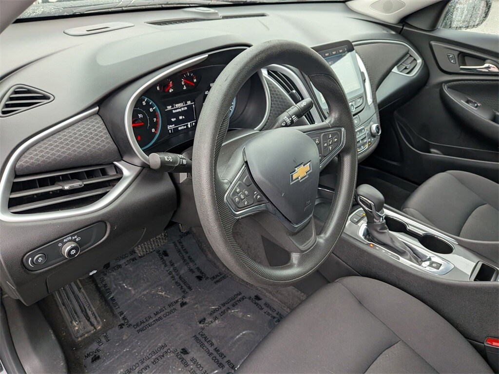 Thumbnail: 2024 Chevrolet Malibu - 15