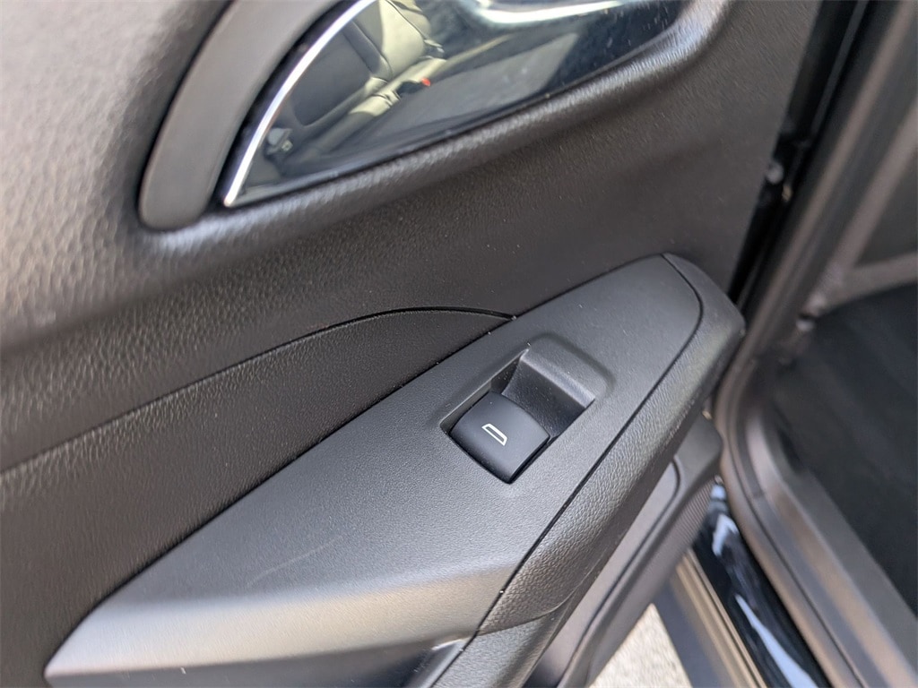 Thumbnail: 2025 Chevrolet Trax - 25