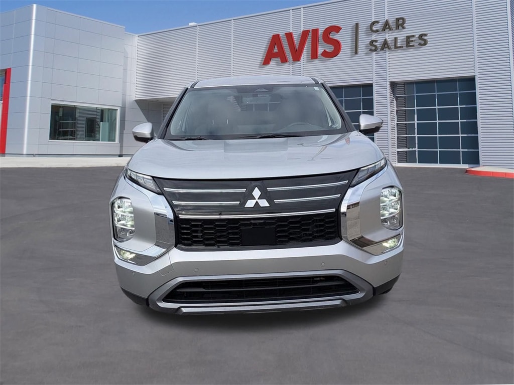 Thumbnail: 2025 Mitsubishi Outlander - 2