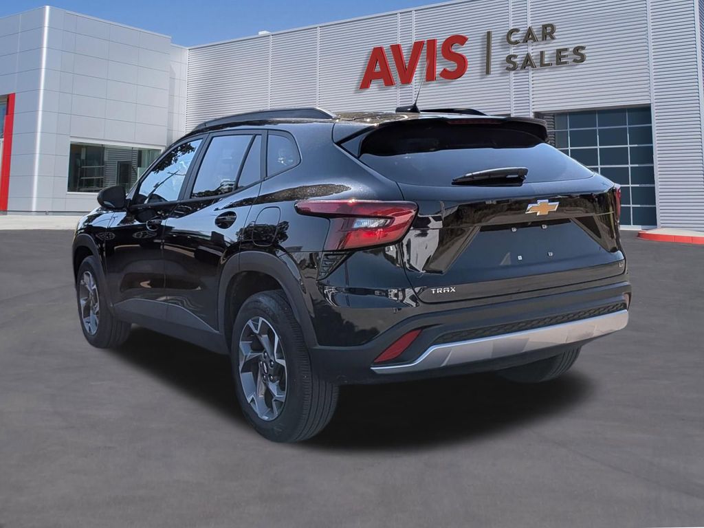 Thumbnail: 2025 Chevrolet Trax - 9