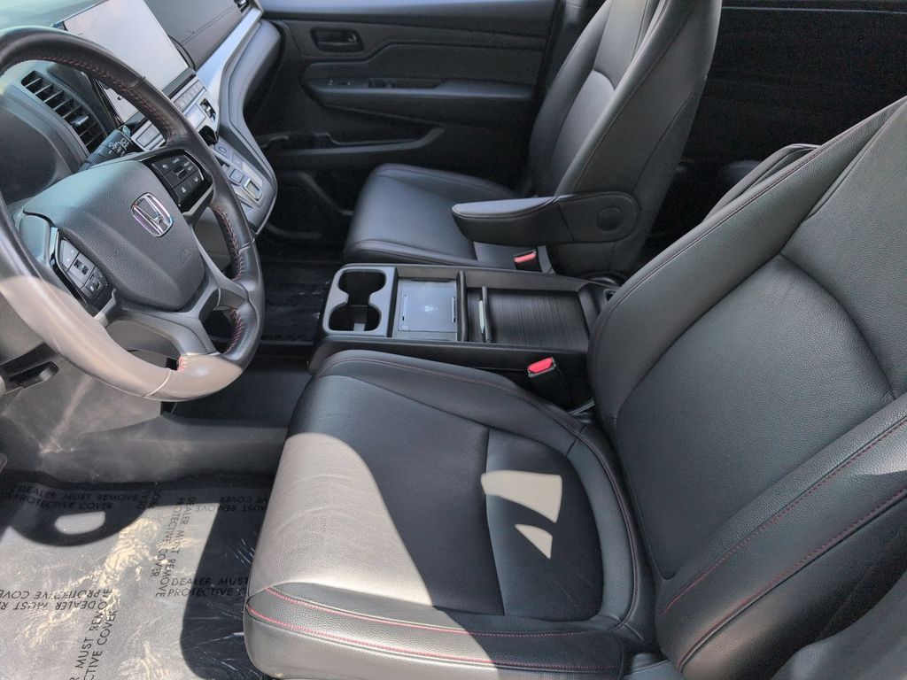 Thumbnail: 2025 Honda Odyssey - 24