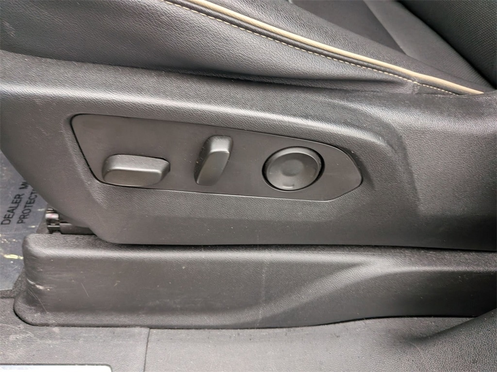 Thumbnail: 2023 Chevrolet Suburban - 14