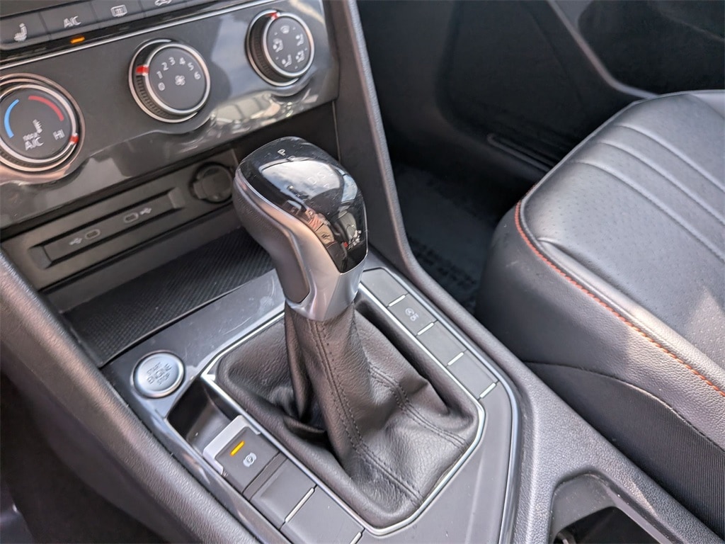 Thumbnail: 2024 Volkswagen Tiguan - 19