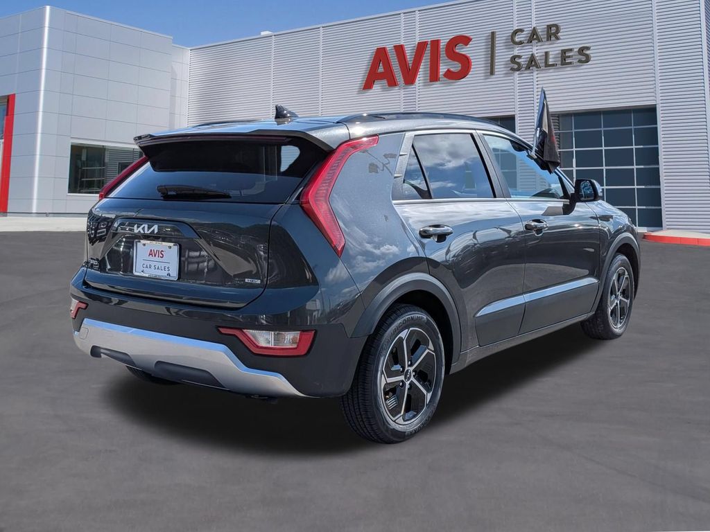 Thumbnail: 2025 Kia Niro - 6