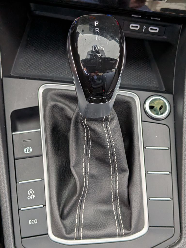 2025 Volkswagen Jetta Sport - Photo 17