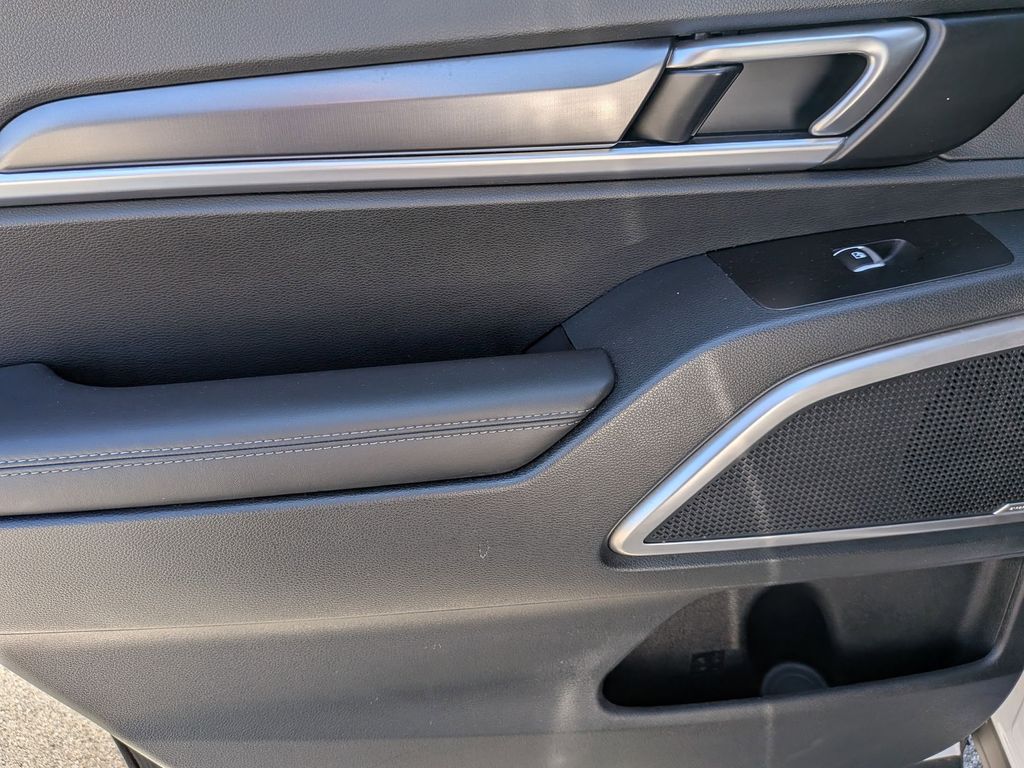 Thumbnail: 2025 Kia Telluride - 27