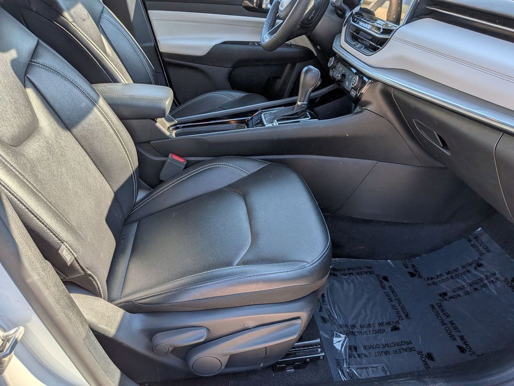 Thumbnail: 2025 Jeep Compass - 29