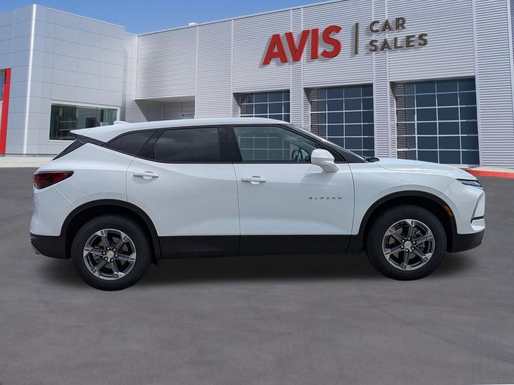 Thumbnail: 2025 Chevrolet Blazer - 5