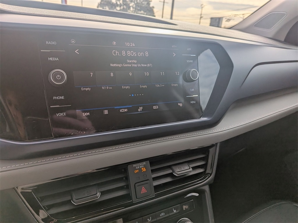 Thumbnail: 2024 Volkswagen Taos - 17