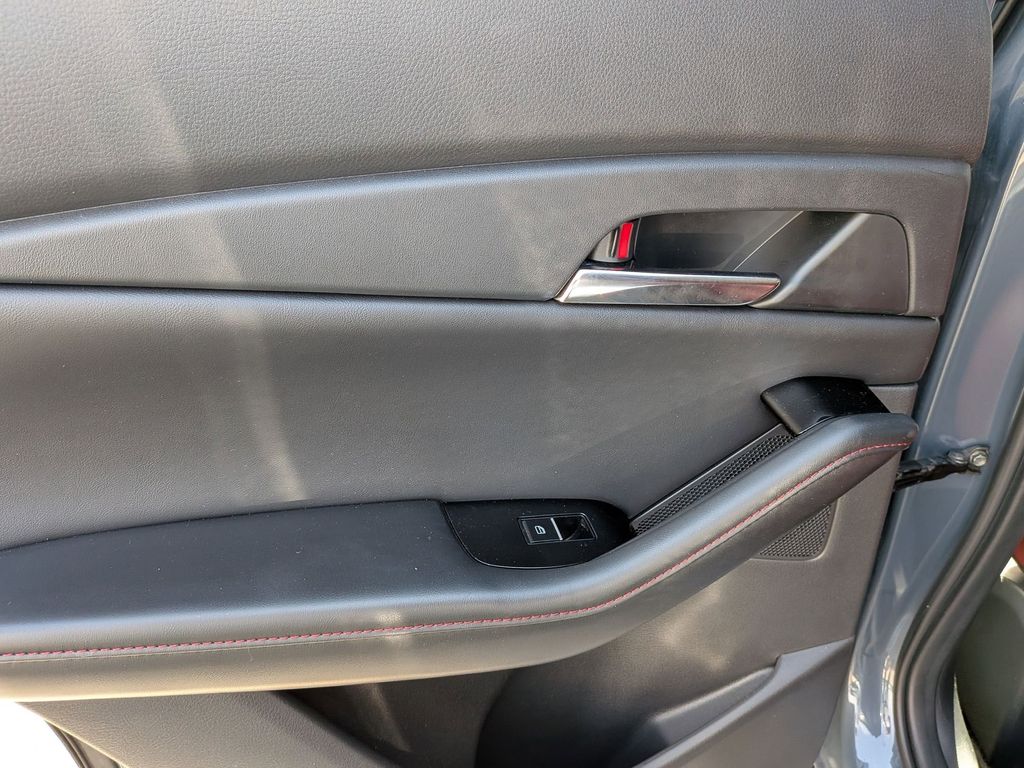 Thumbnail: 2025 Mazda CX-30 - 24