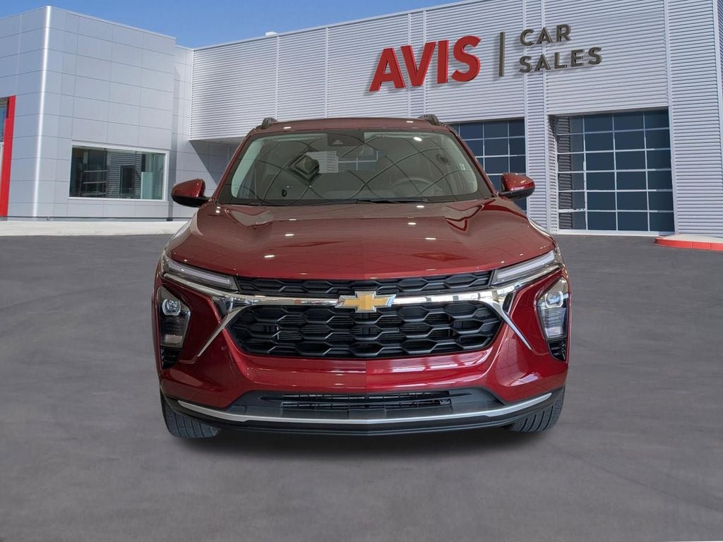 Thumbnail: 2025 Chevrolet Trax - 2