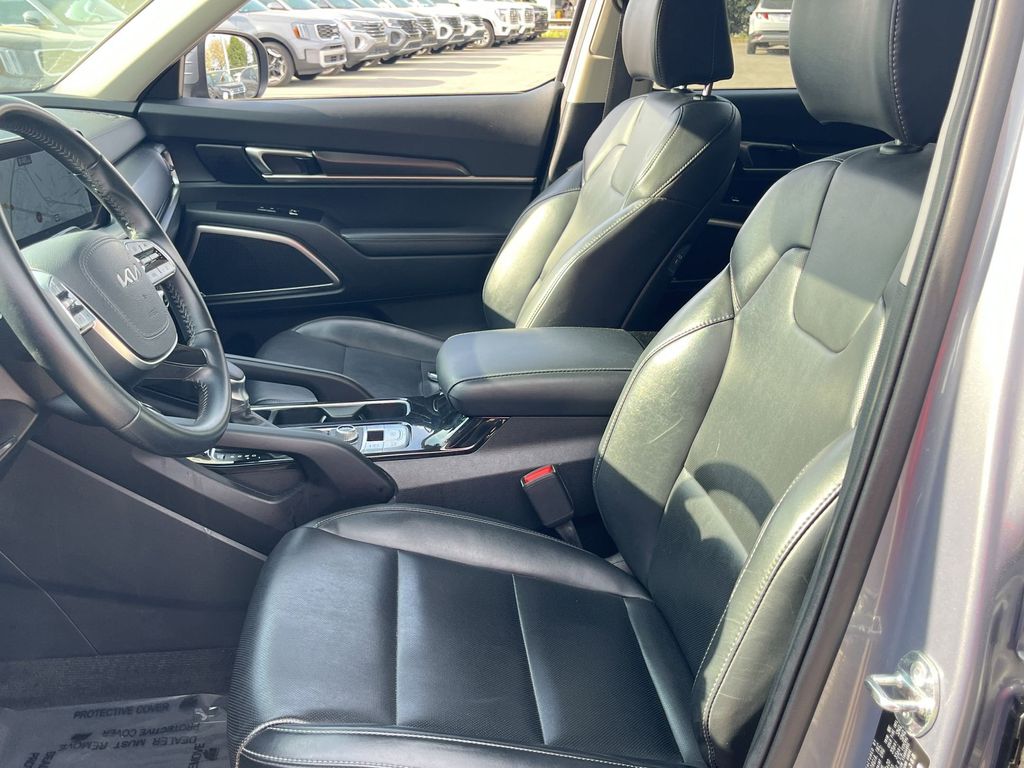 Thumbnail: 2025 Kia Telluride - 24