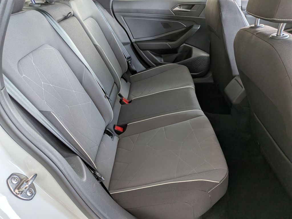 2025 Volkswagen Jetta Sport - Photo 29