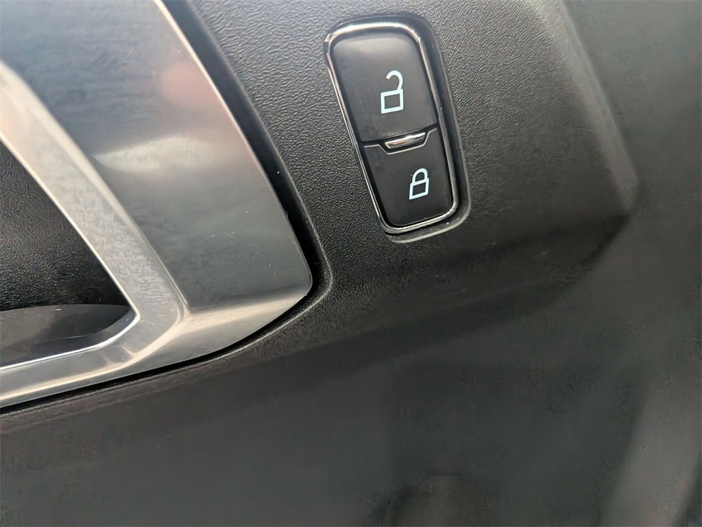 Thumbnail: 2025 Ford Bronco - 10