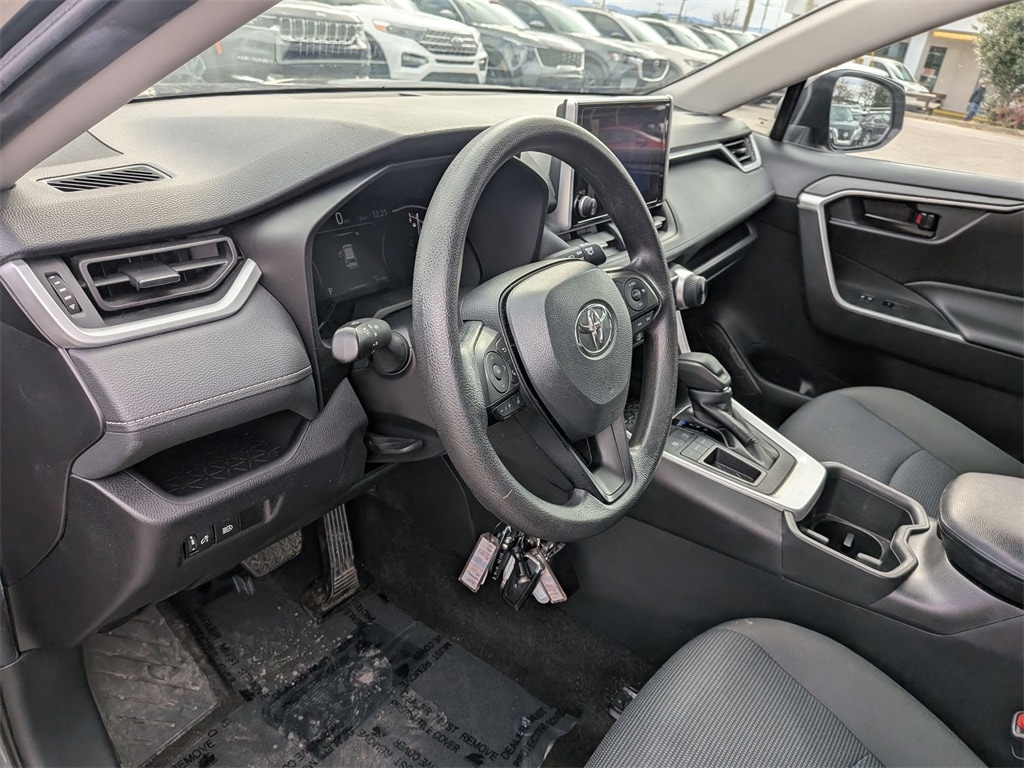 Thumbnail: 2024 Toyota RAV4 - 15