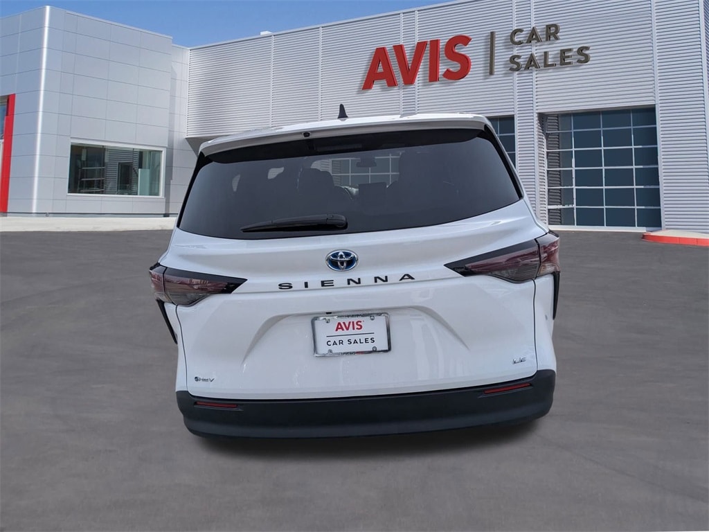 Thumbnail: 2025 Toyota Sienna - 7