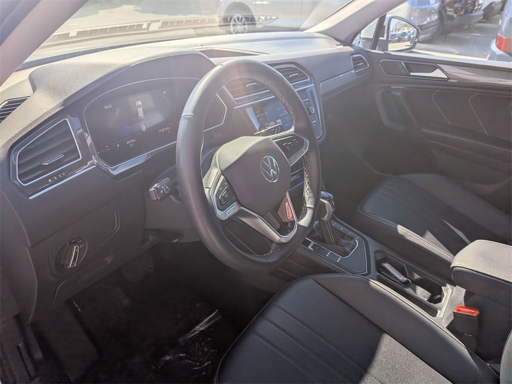 Thumbnail: 2024 Volkswagen Tiguan - 15