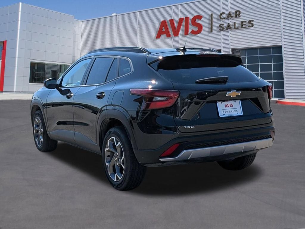 Thumbnail: 2025 Chevrolet Trax - 9