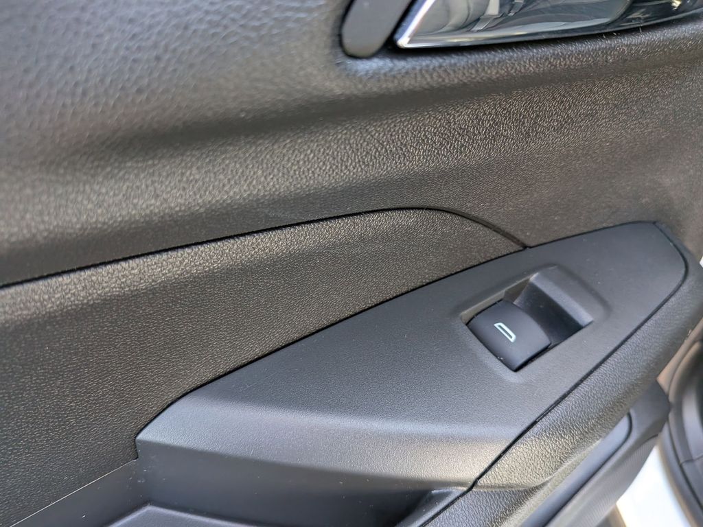 Thumbnail: 2025 Chevrolet Trax - 26