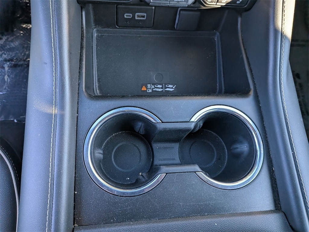 Thumbnail: 2023 Chevrolet Suburban - 20