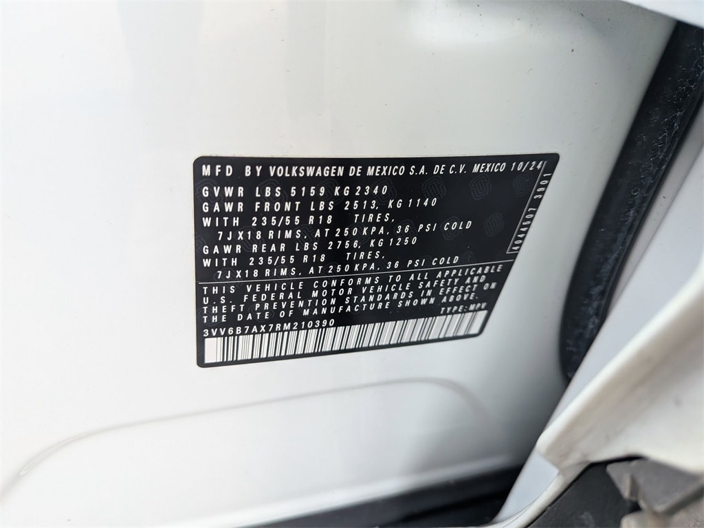 Thumbnail: 2024 Volkswagen Tiguan - 33