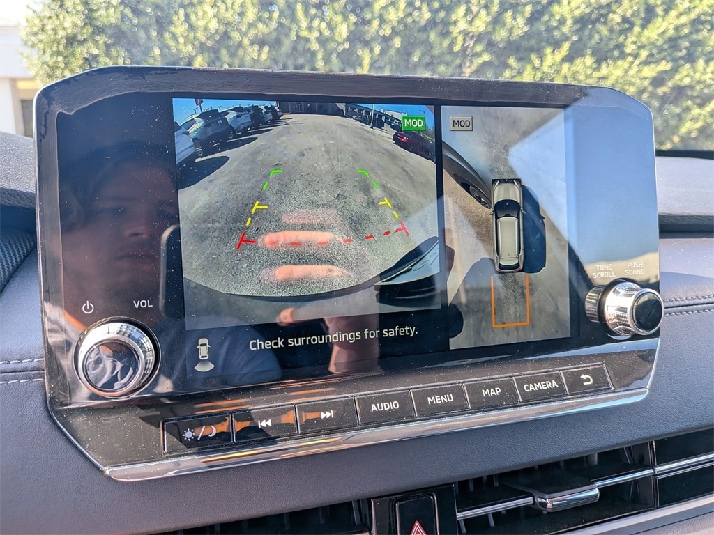 Thumbnail: 2024 Mitsubishi Outlander - 19