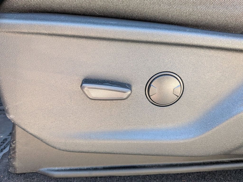 Thumbnail: 2025 Ford F-150 - 13