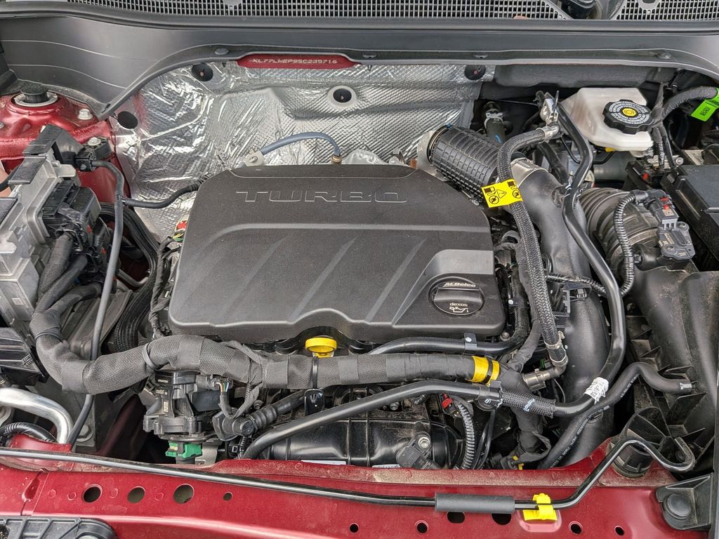 Thumbnail: 2025 Chevrolet Trax - 32