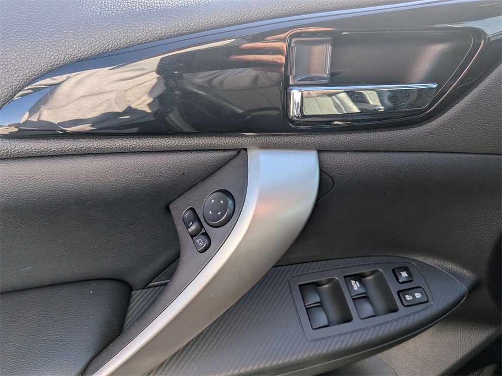 Thumbnail: 2024 Mitsubishi Eclipse Cross - 9