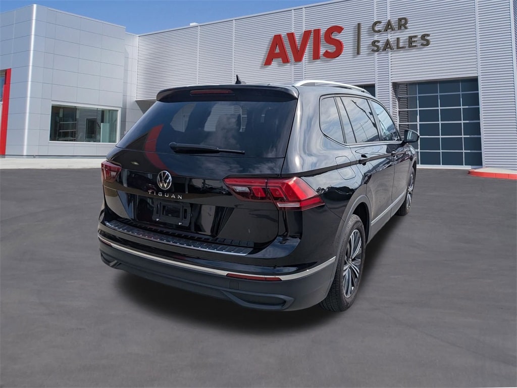 Thumbnail: 2024 Volkswagen Tiguan - 6