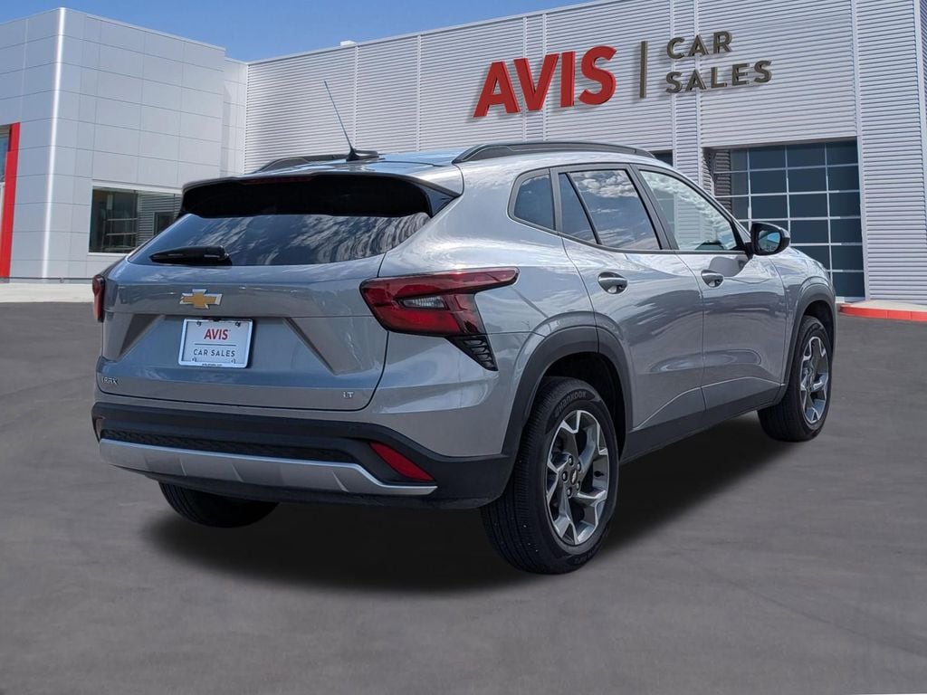 Thumbnail: 2025 Chevrolet Trax - 6