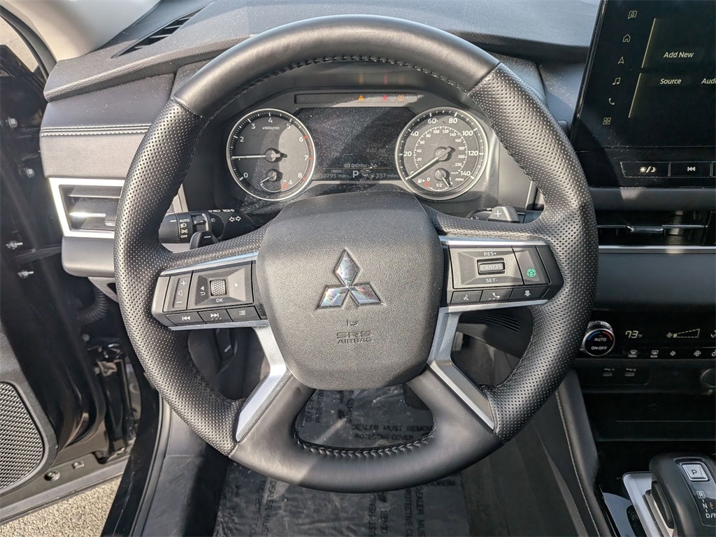 Thumbnail: 2025 Mitsubishi Outlander - 20