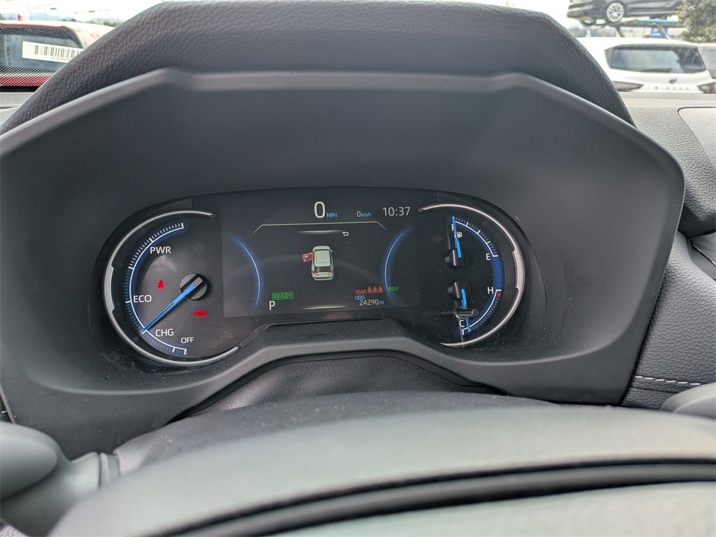 Thumbnail: 2025 Toyota RAV4 - 15