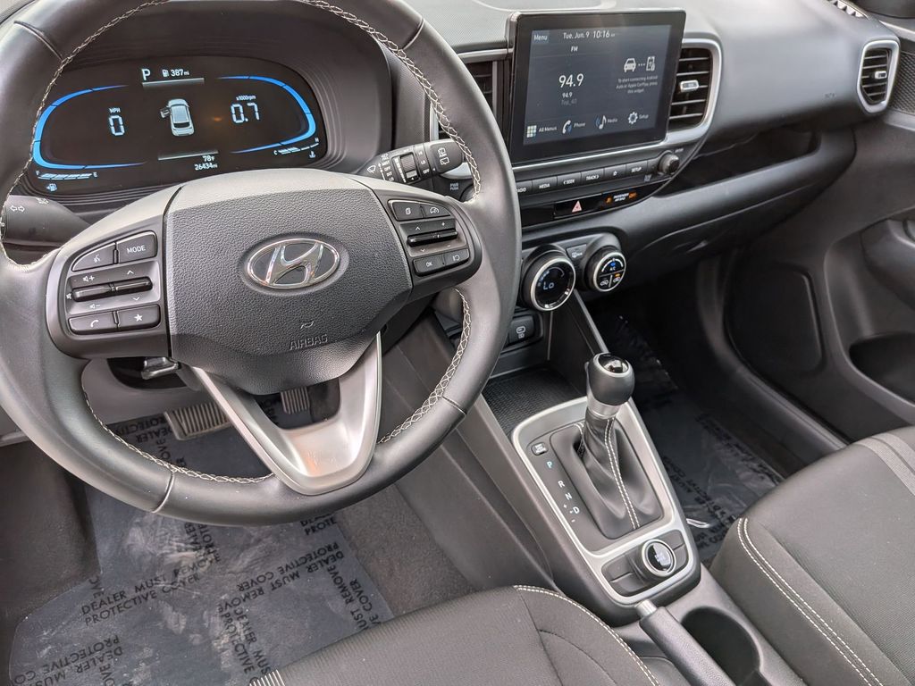 Thumbnail: 2025 Hyundai Venue - 14
