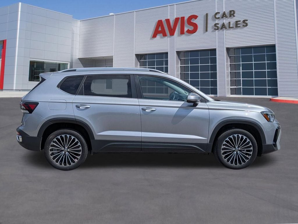 Thumbnail: 2025 Volkswagen Taos - 5