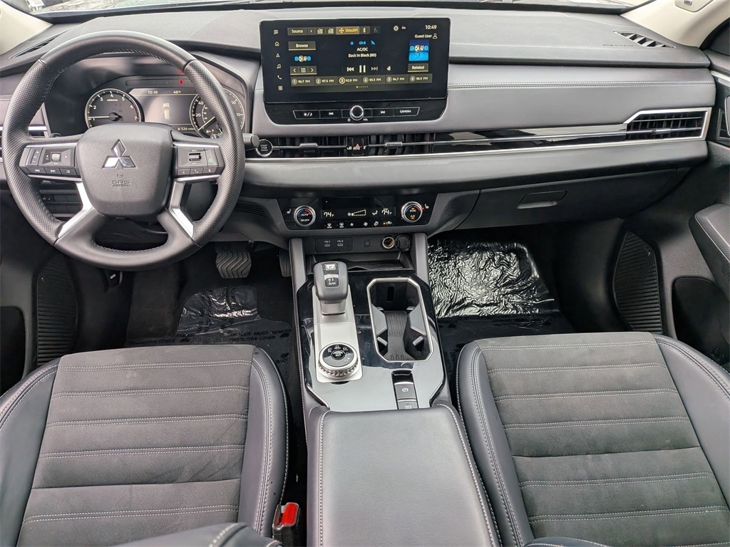 Thumbnail: 2025 Mitsubishi Outlander - 22