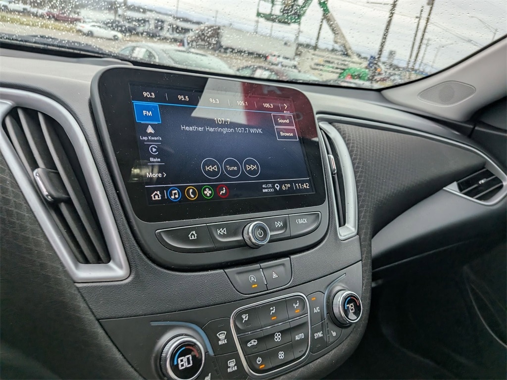 Thumbnail: 2024 Chevrolet Malibu - 14