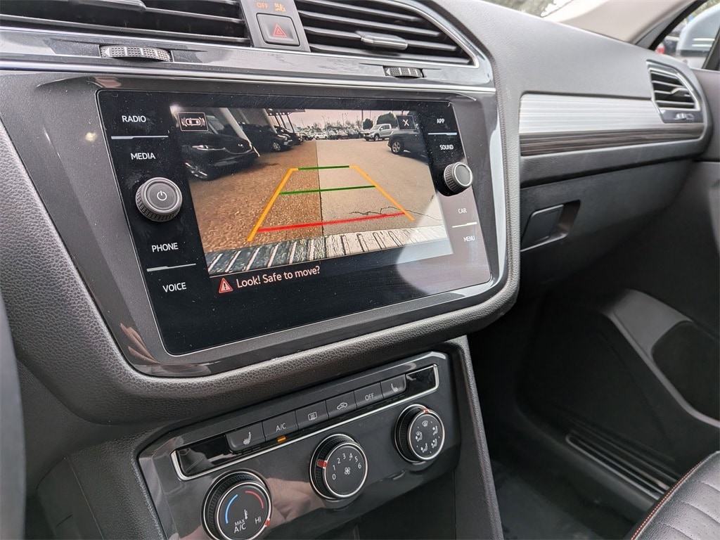 Thumbnail: 2024 Volkswagen Tiguan - 18