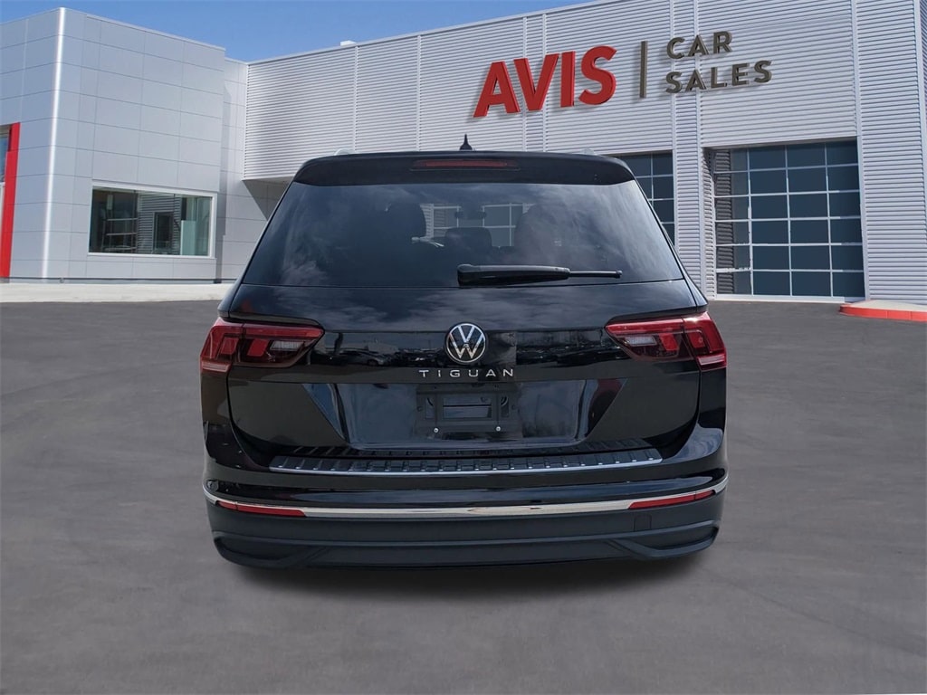 Thumbnail: 2024 Volkswagen Tiguan - 7