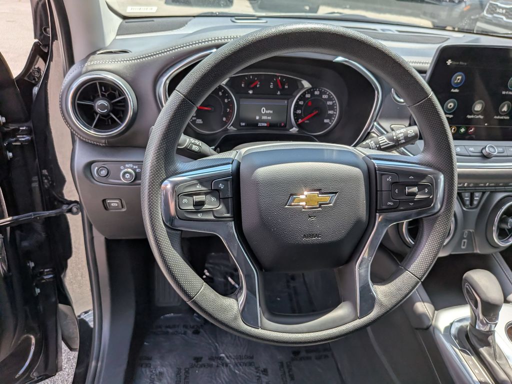 Thumbnail: 2025 Chevrolet Blazer - 22