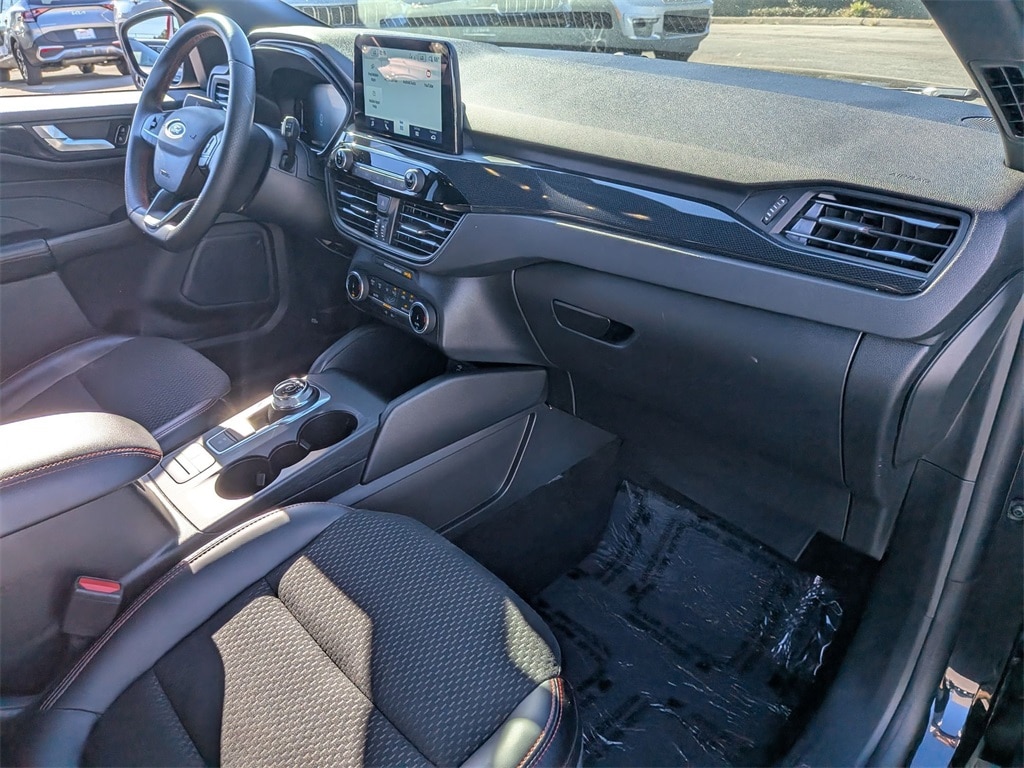 Thumbnail: 2025 Ford Escape - 35