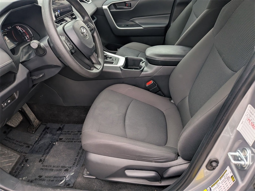 Thumbnail: 2024 Toyota RAV4 - 22