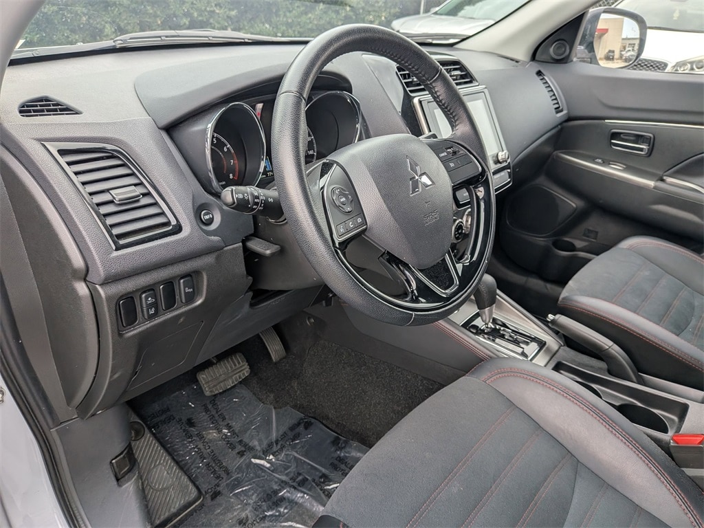 Thumbnail: 2024 Mitsubishi Outlander Sport - 15