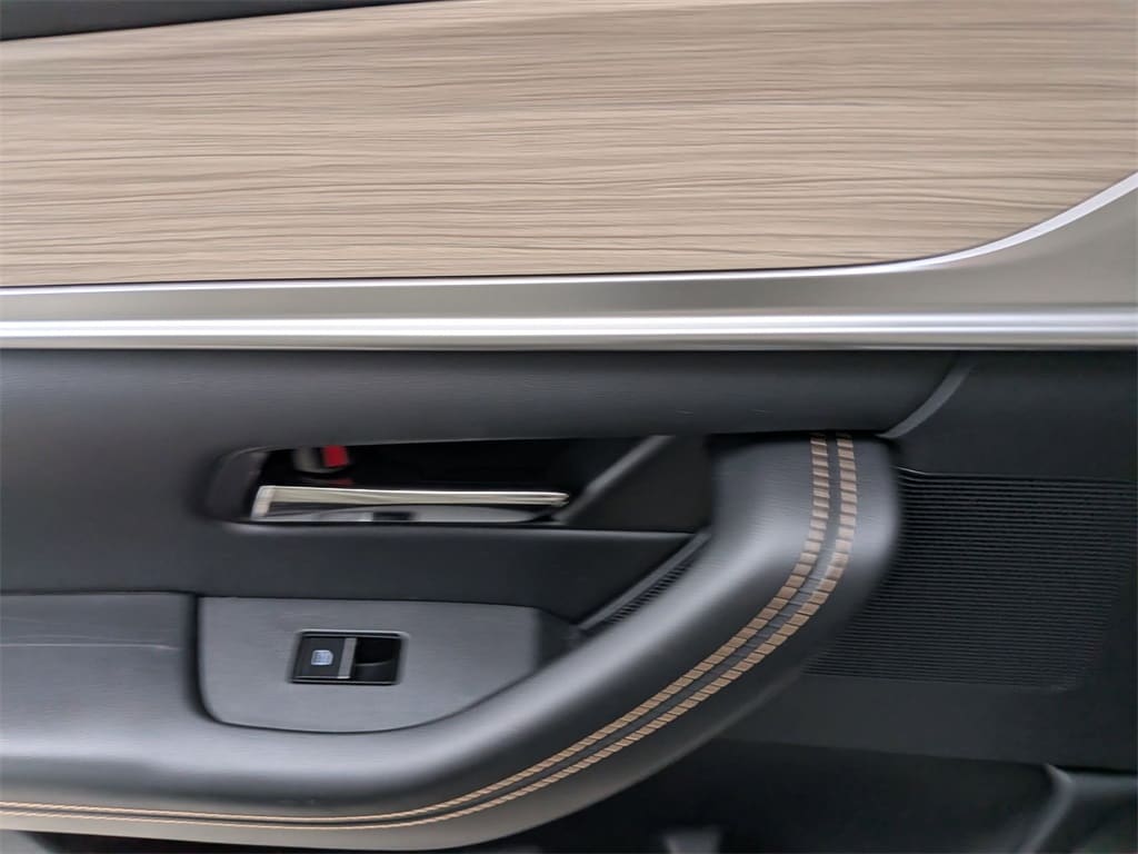 Thumbnail: 2025 Mazda CX-90 - 24