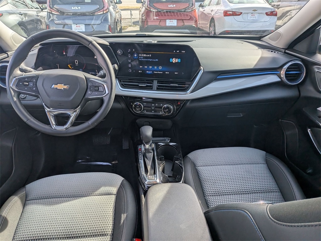 Thumbnail: 2025 Chevrolet Trax - 23