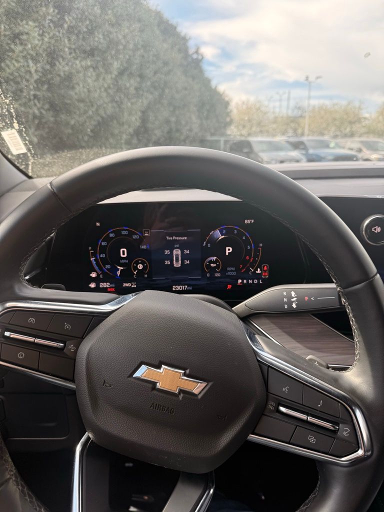 Thumbnail: 2025 Chevrolet Tahoe - 9