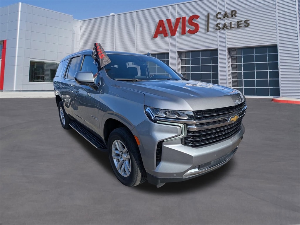 Thumbnail: 2023 Chevrolet Tahoe - 3